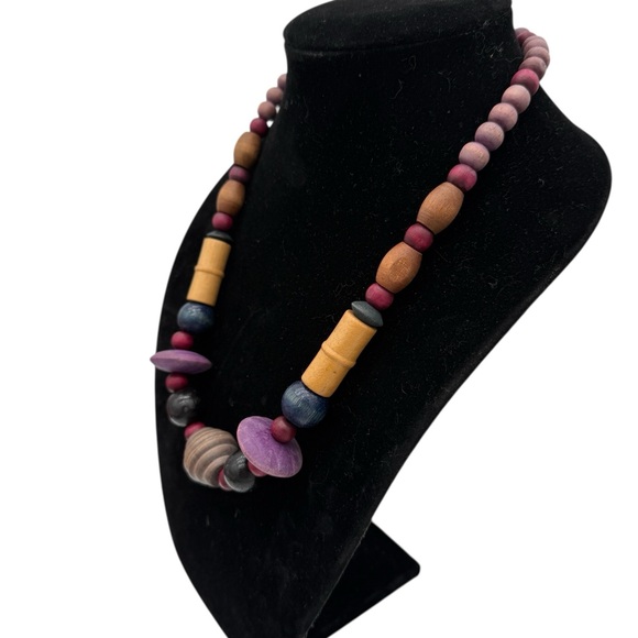 Vintage 80s Chunky Dyed Wood Multicolor Beaded Necklace w/ Barrel Clasp - Picture 3 of 4